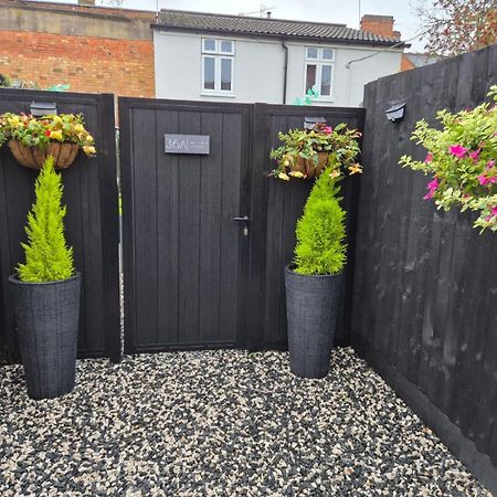 Rugby Coach House, Central Location, 5 Star Rating Exterior photo